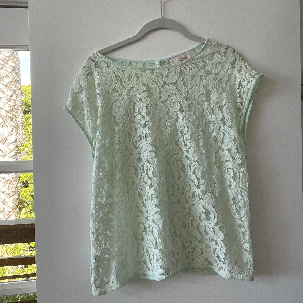 Ann Taylor Loft Short-Sleeve Floral Lace Top in Mint‎ Green, Size M